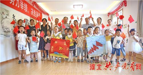 朋友今年30岁没老婆，抱怨父母没有给他买房买车，他妈去世的早？游戏画面